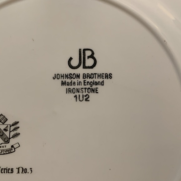 FREE WITH PURCHASE***** Vintage Johnson Brothers “Old North Church” plate, EUC - Picture 5 of 7